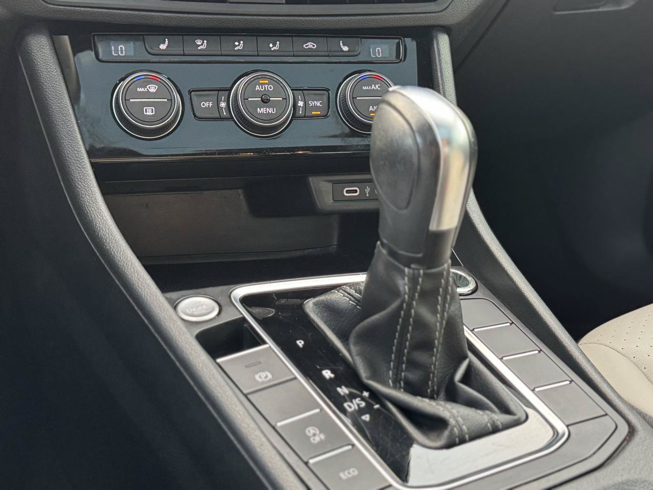 Used 2021 Volkswagen Jetta R-Line FWD image 29