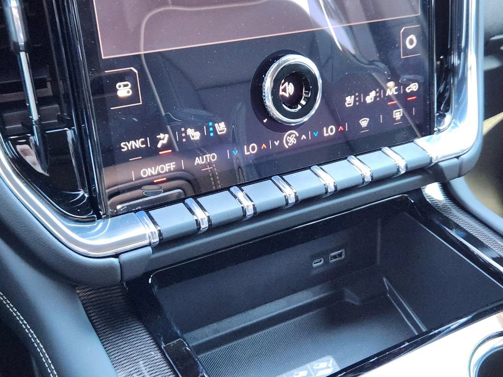 New 2026 GMC Yukon XL Elevation w/ Elevation Premium Package AWD/4WD image 21