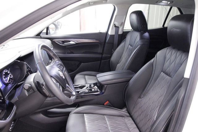 Used 2022 Buick Envision Avenir w/ Technology Package II image 14