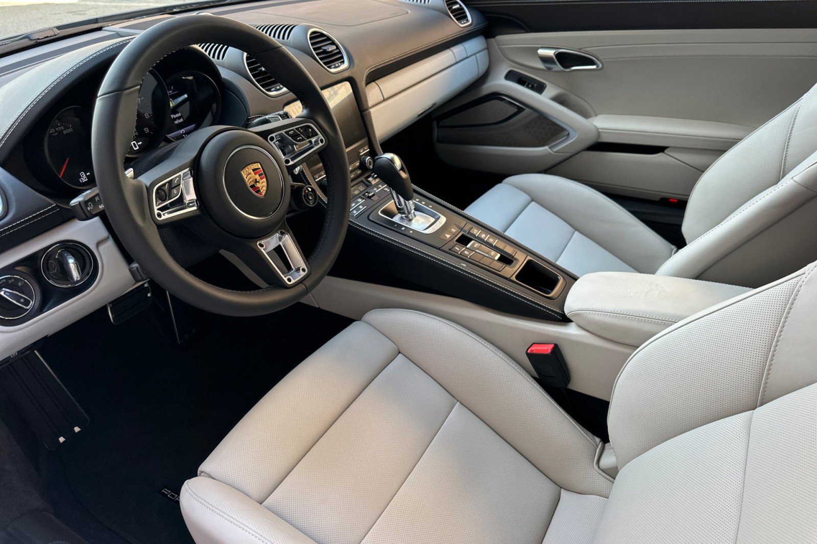 New 2025 Porsche 718 Boxster GTS image 4