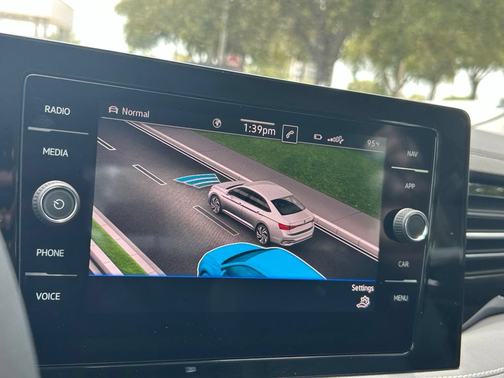 New 2026 Volkswagen Jetta SEL FWD image 17