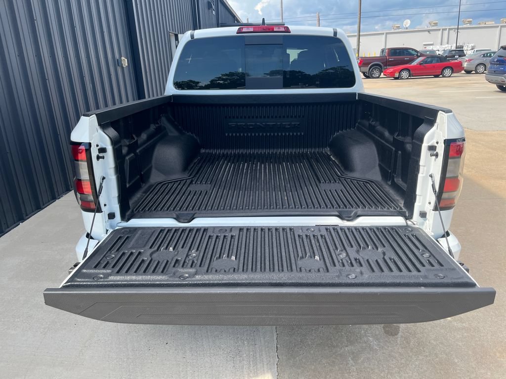 Certified 2025 Nissan Frontier Pro-X RWD image 30