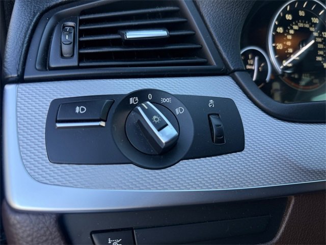 Used 2016 BMW 535d xDrive image 14