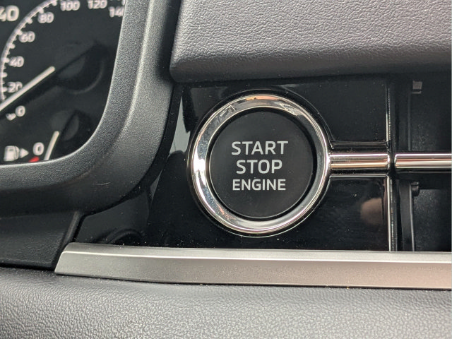 Used 2024 Mitsubishi Outlander ES FWD image 25
