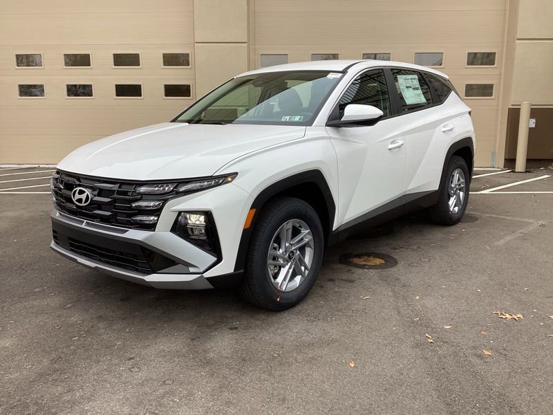 New 2026 Hyundai Tucson SE image 3