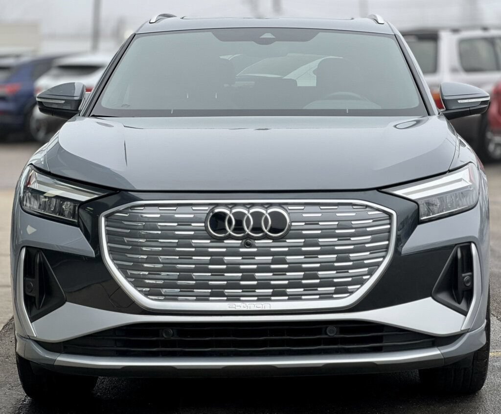 Used 2023 Audi Q4 e-tron Premium Plus w/ Premium Plus AWD/4WD image 7
