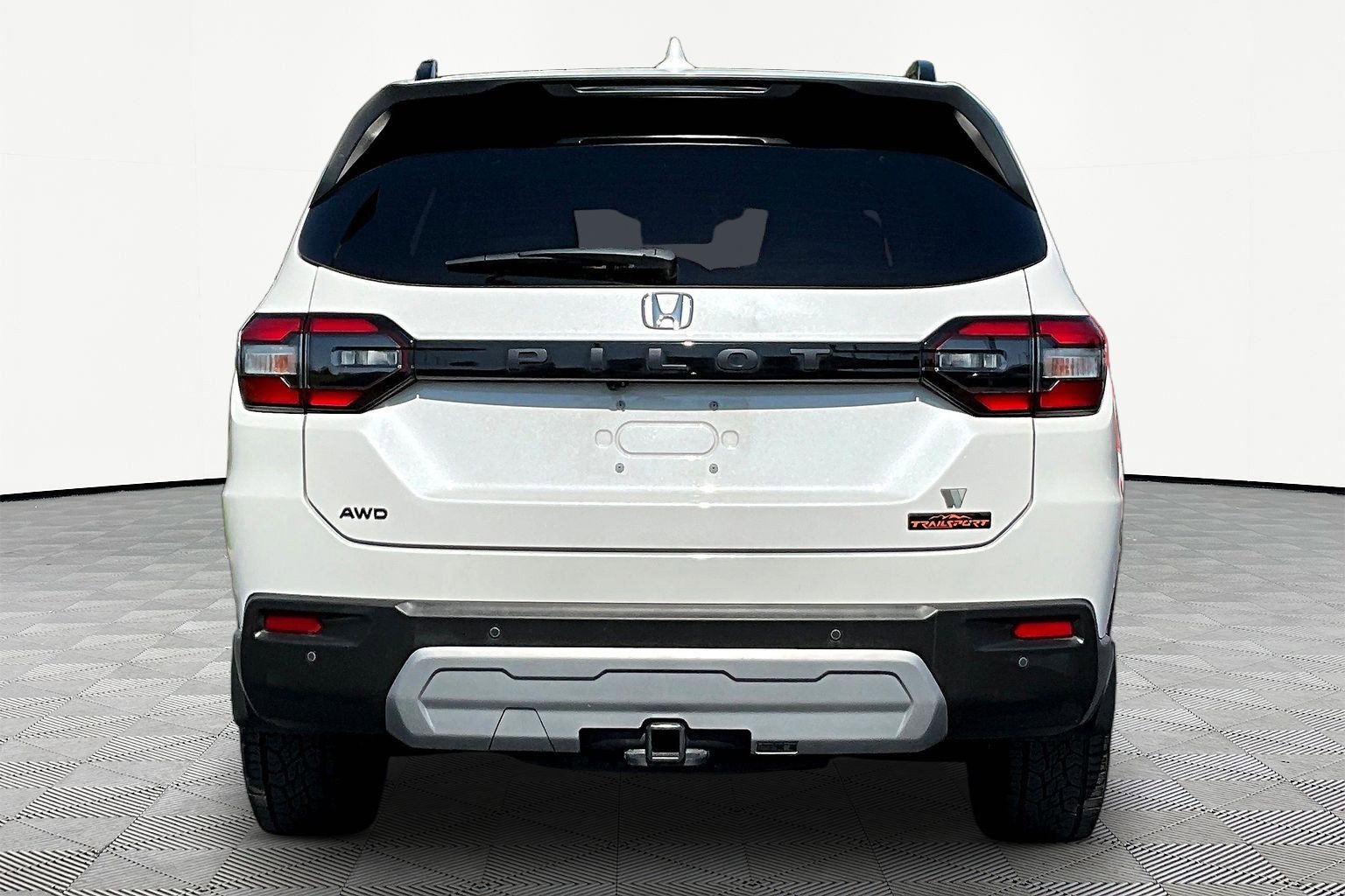 Used 2024 Honda Pilot TrailSport image 5