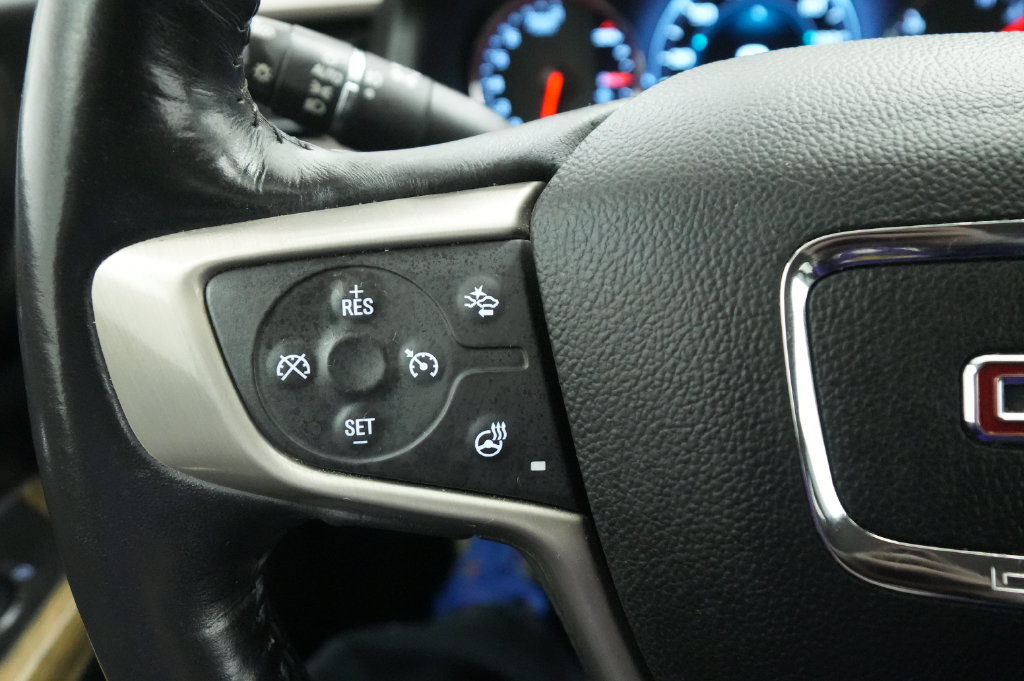 Used 2017 GMC Acadia Denali AWD/4WD image 40