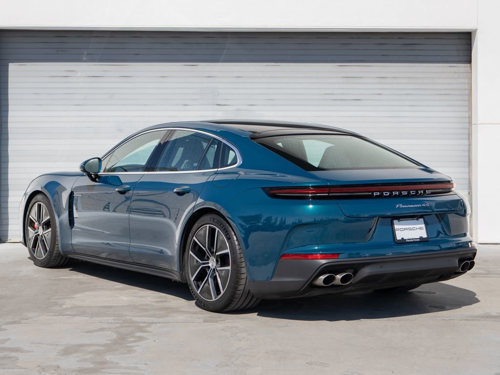 Certified 2025 Porsche Panamera 4S image 3