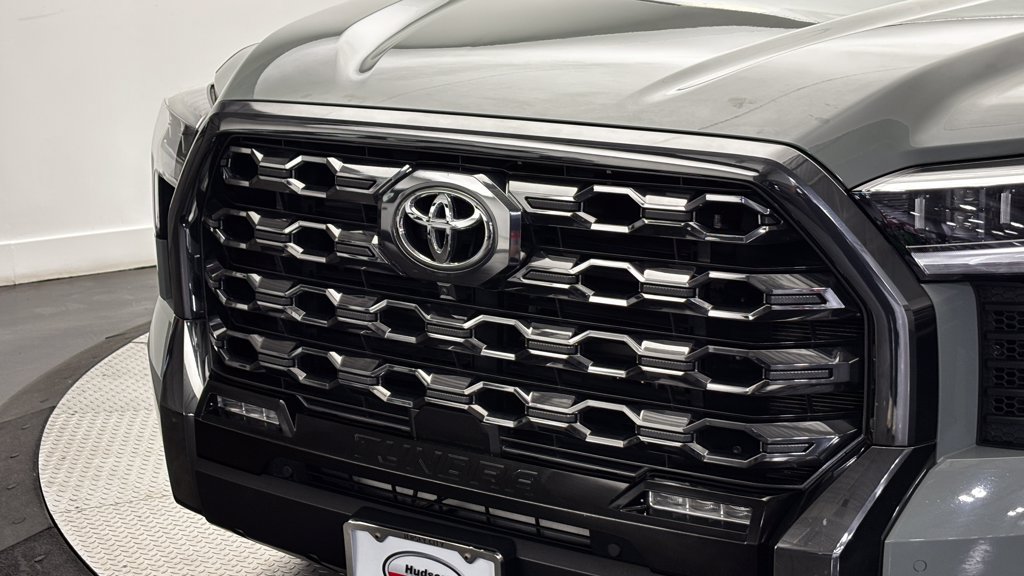 Used 2024 Toyota Tundra Platinum AWD/4WD image 2