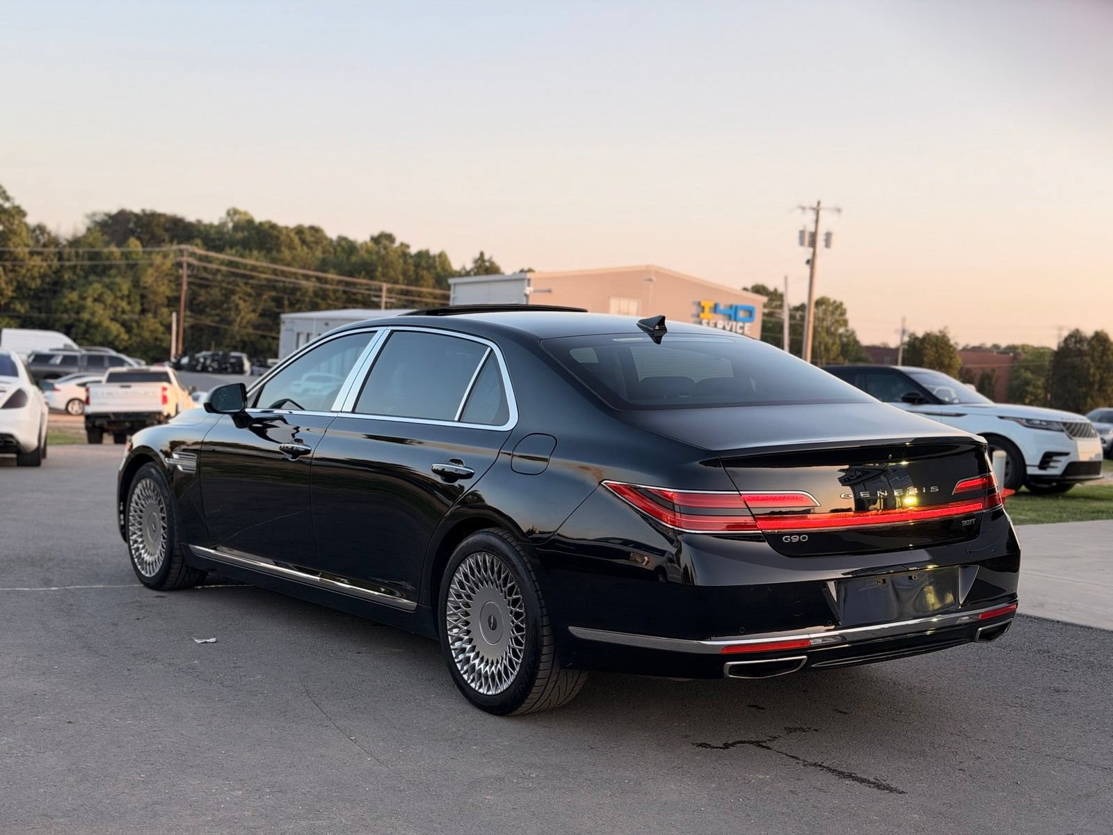 Used 2020 Genesis G90 3.3T Premium RWD image 14