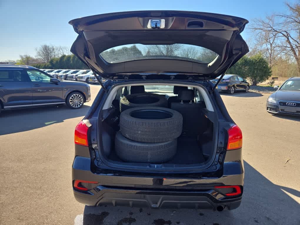 Used 2018 Mitsubishi Outlander Sport ES FWD image 9