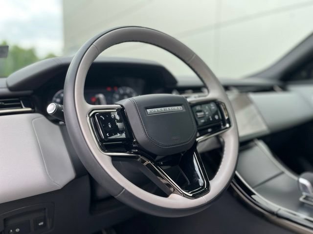 Used 2026 Land Rover Range Rover Velar Dynamic SE AWD/4WD image 18