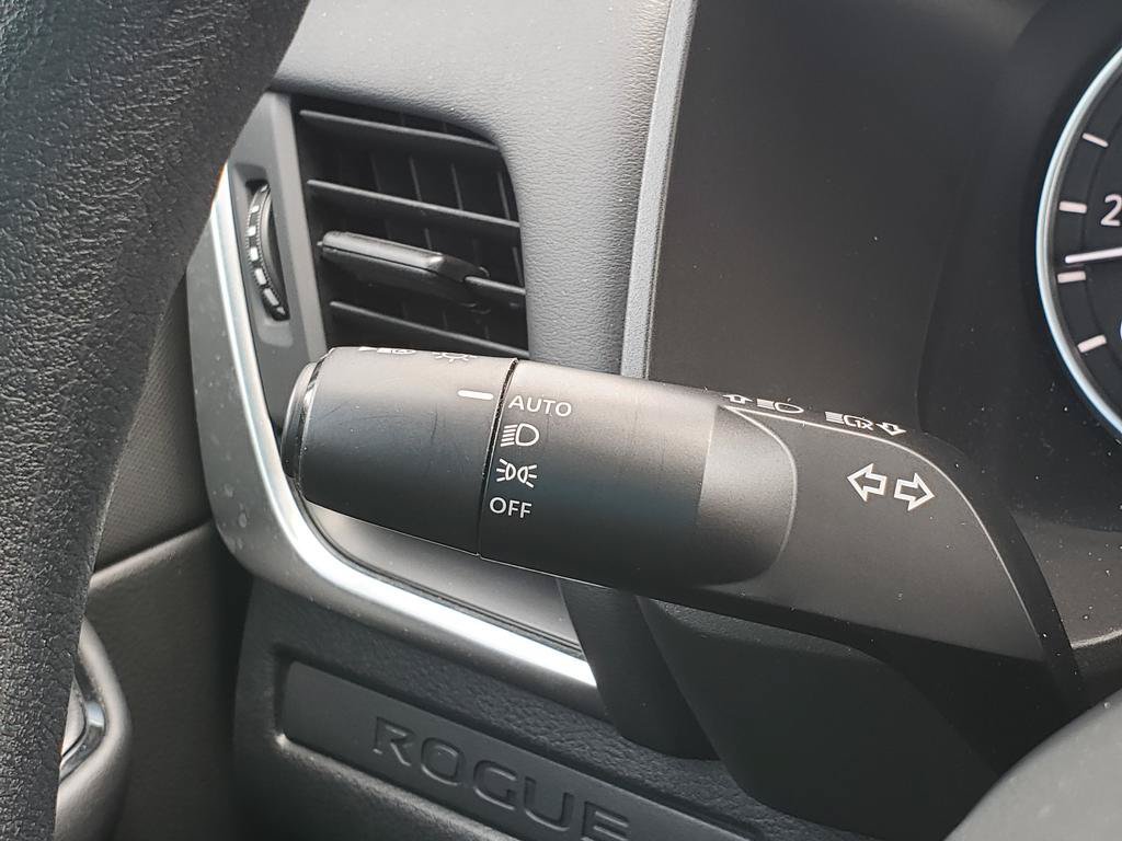 Certified 2025 Nissan Rogue S AWD/4WD image 38