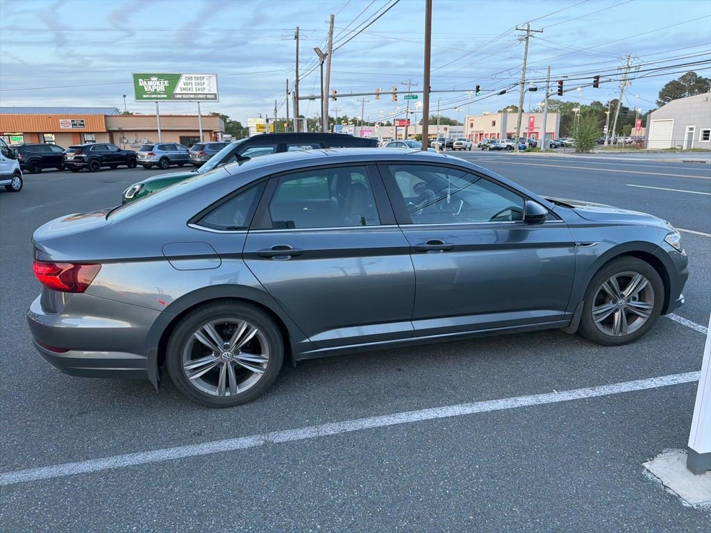 Used 2021 Volkswagen Jetta R-Line w/ R-Line Cold Weather Package FWD image 6