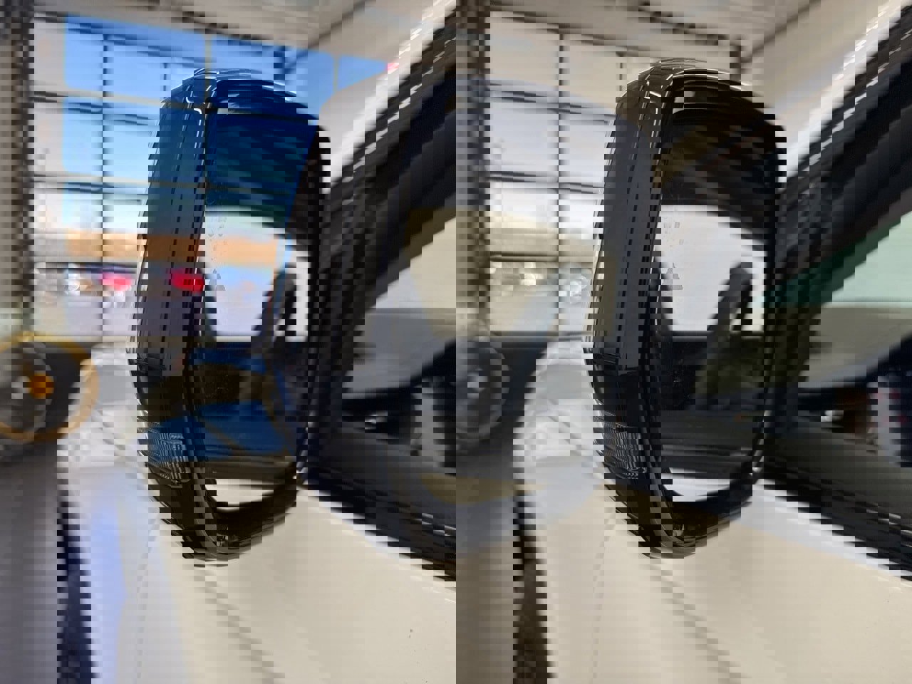 Used 2023 Jeep Grand Cherokee L Limited w/ Black Appearance Package image 14