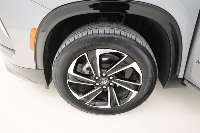 Certified 2025 Buick Enclave Sport Touring image 7