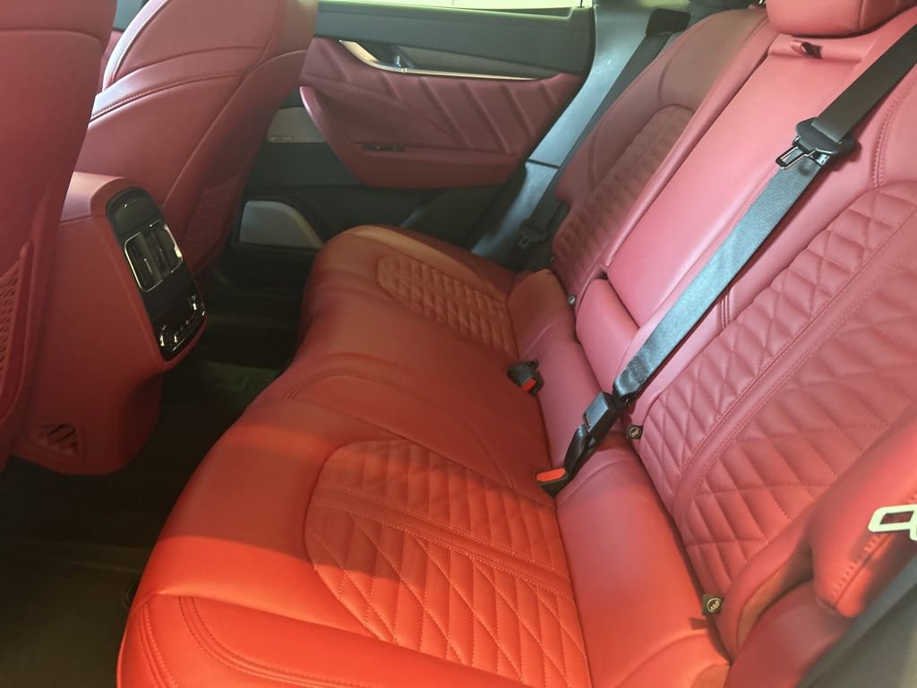 Used 2022 Maserati Levante Trofeo image 14