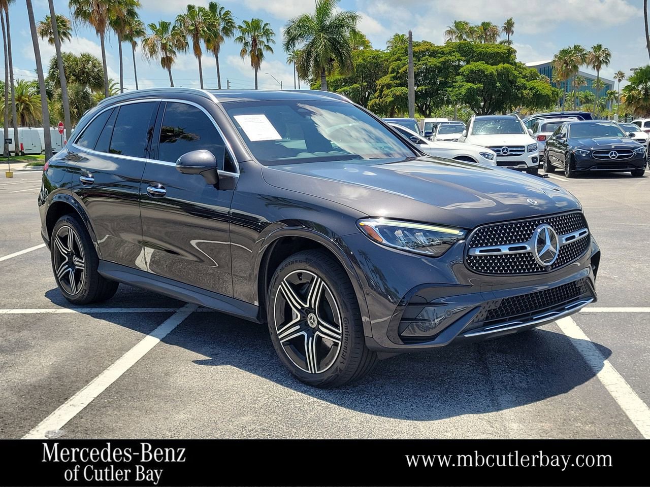 Used 2023 Mercedes-Benz GLC 300 image 1