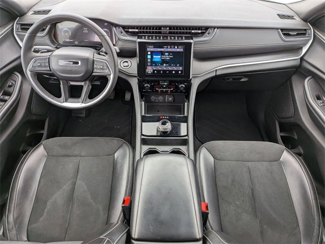 Certified 2024 Jeep Grand Cherokee L Laredo image 26