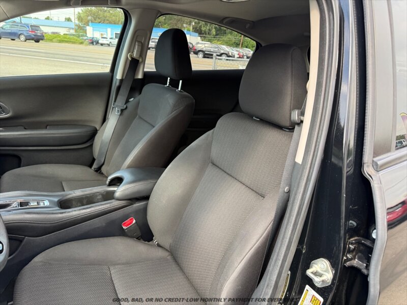 Used 2016 Honda HR-V EX image 11