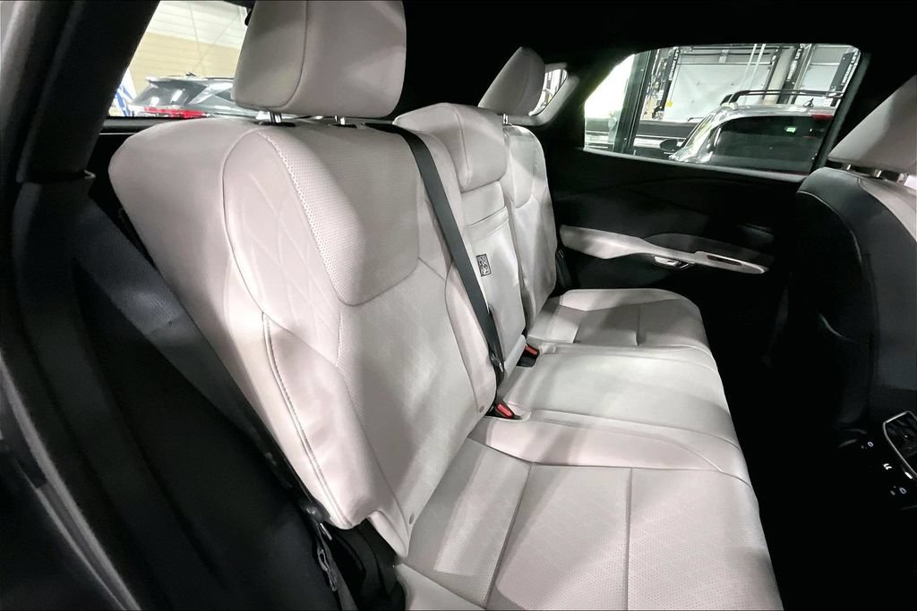 Used 2025 Lexus RX 350 Premium Plus w/ Convenience Package AWD/4WD image 35