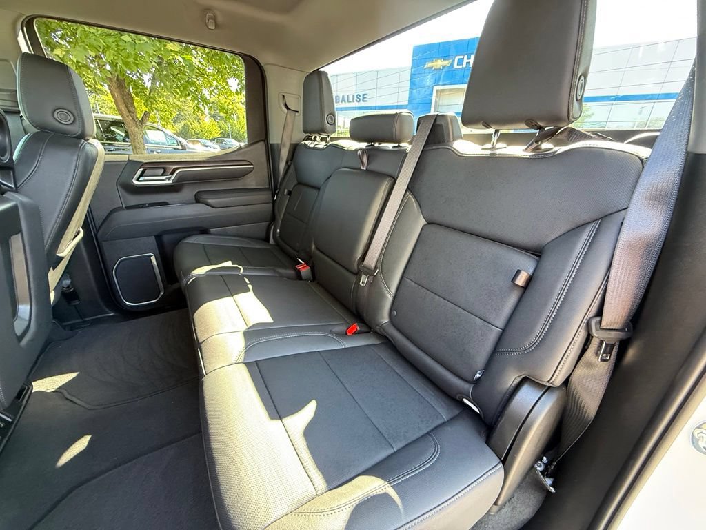 Used 2026 GMC Sierra 1500 SLT AWD/4WD image 26