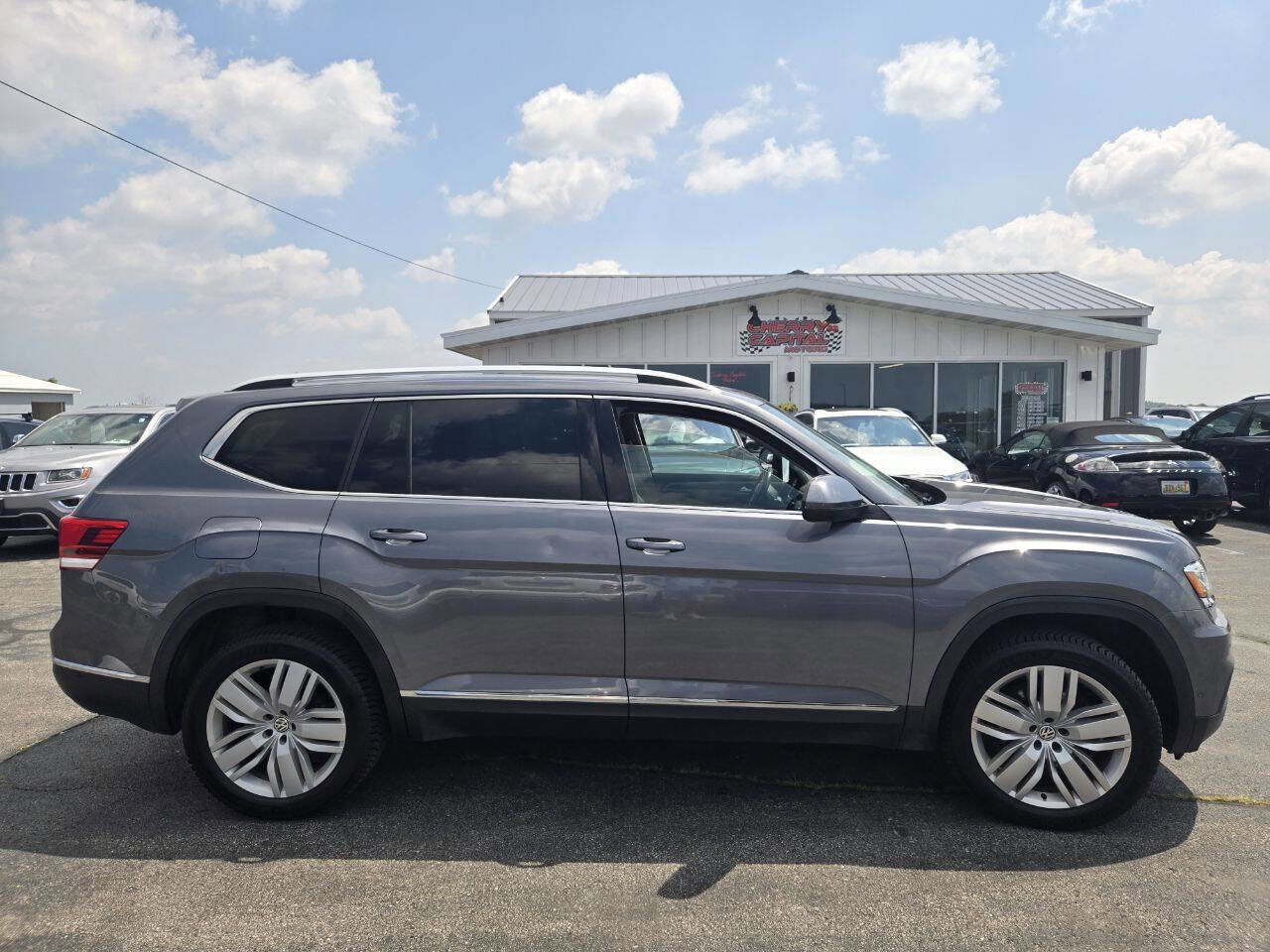 Used 2018 Volkswagen Atlas SEL Premium image 11