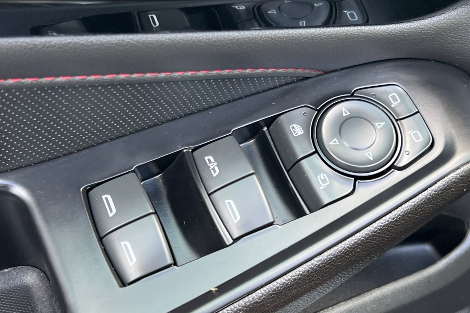 Used 2023 Chevrolet Traverse RS image 12