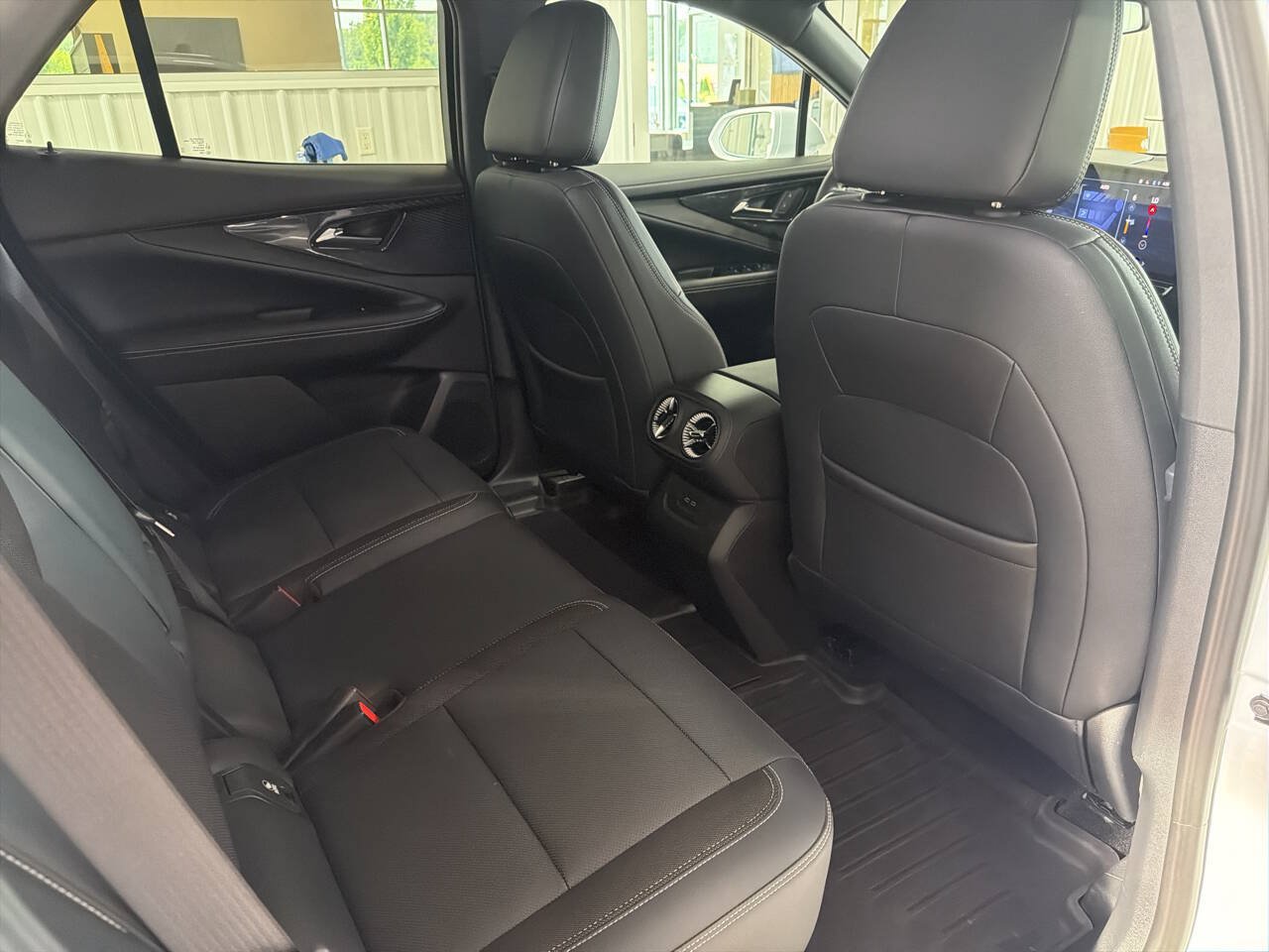 Used 2024 Chevrolet Blazer EV LT AWD/4WD image 24