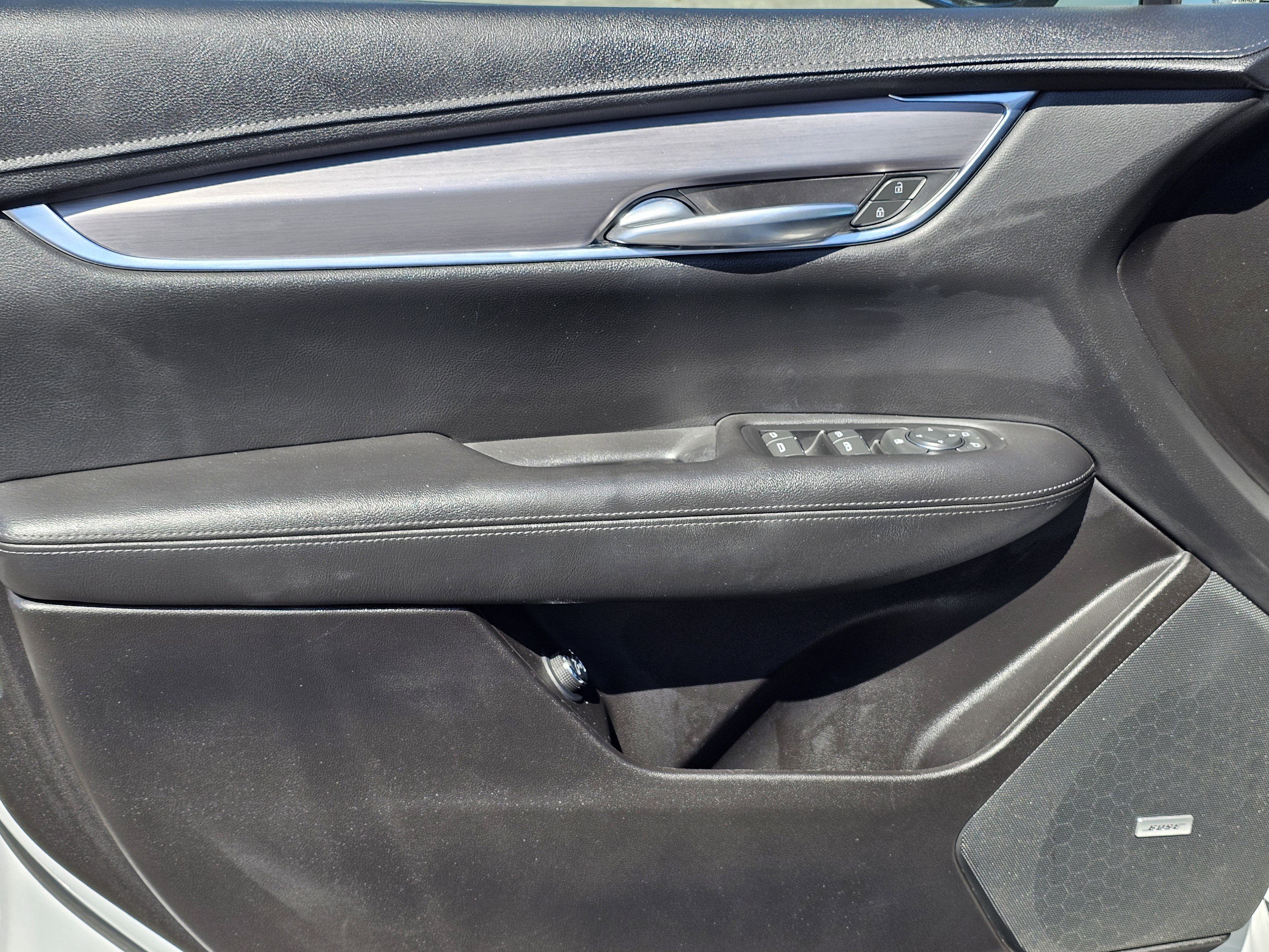 Used 2023 Cadillac XT5 Luxury FWD image 14