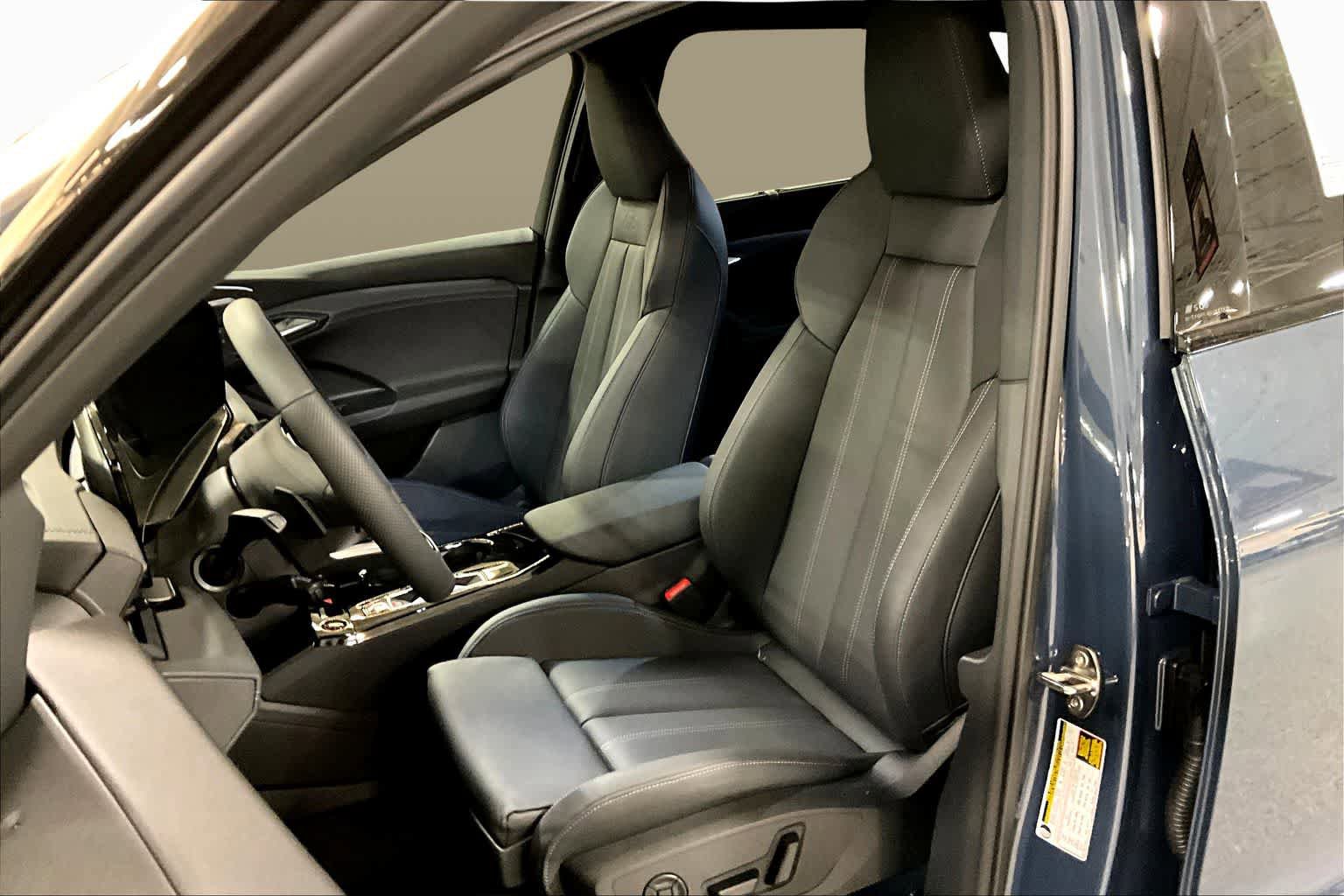 New 2027 Audi SQ6 e-tron Premium Plus AWD/4WD image 9