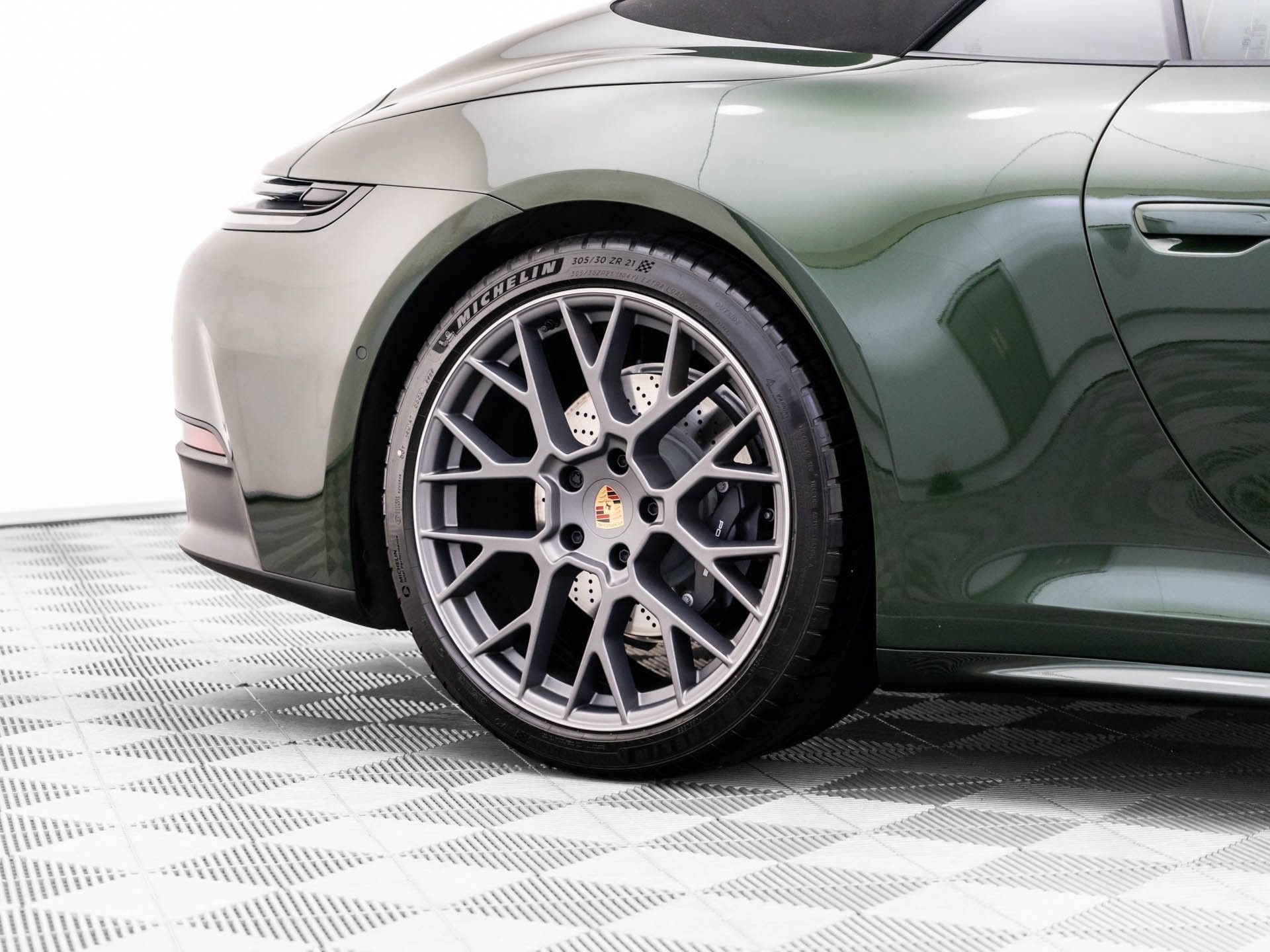 Certified 2026 Porsche 911 Carrera RWD image 32