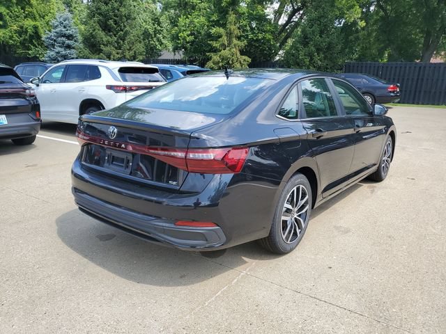 New 2026 Volkswagen Jetta SE FWD image 4