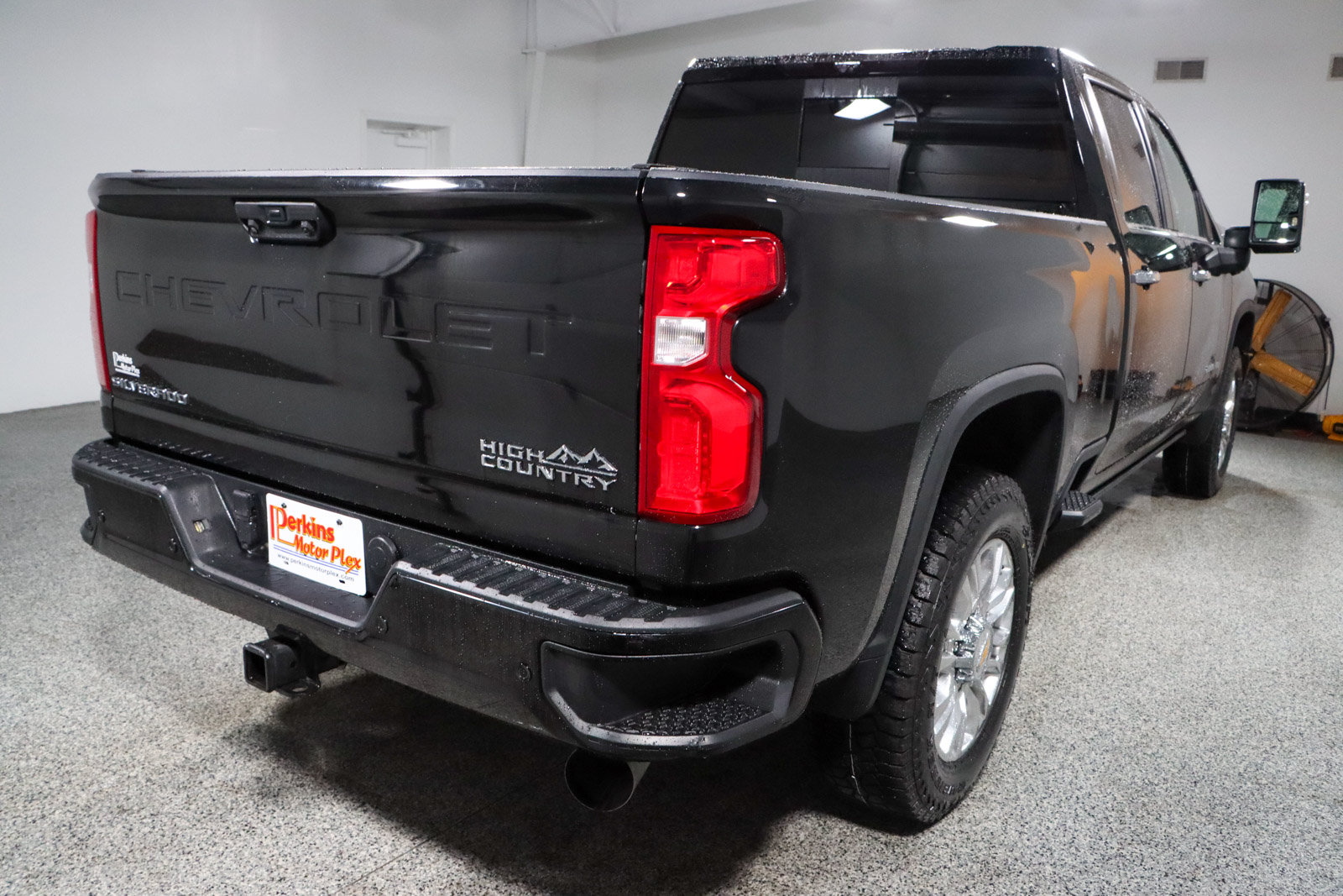 Used 2021 Chevrolet Silverado 2500 High Country w/ Z71 Off-Road Package AWD/4WD image 7