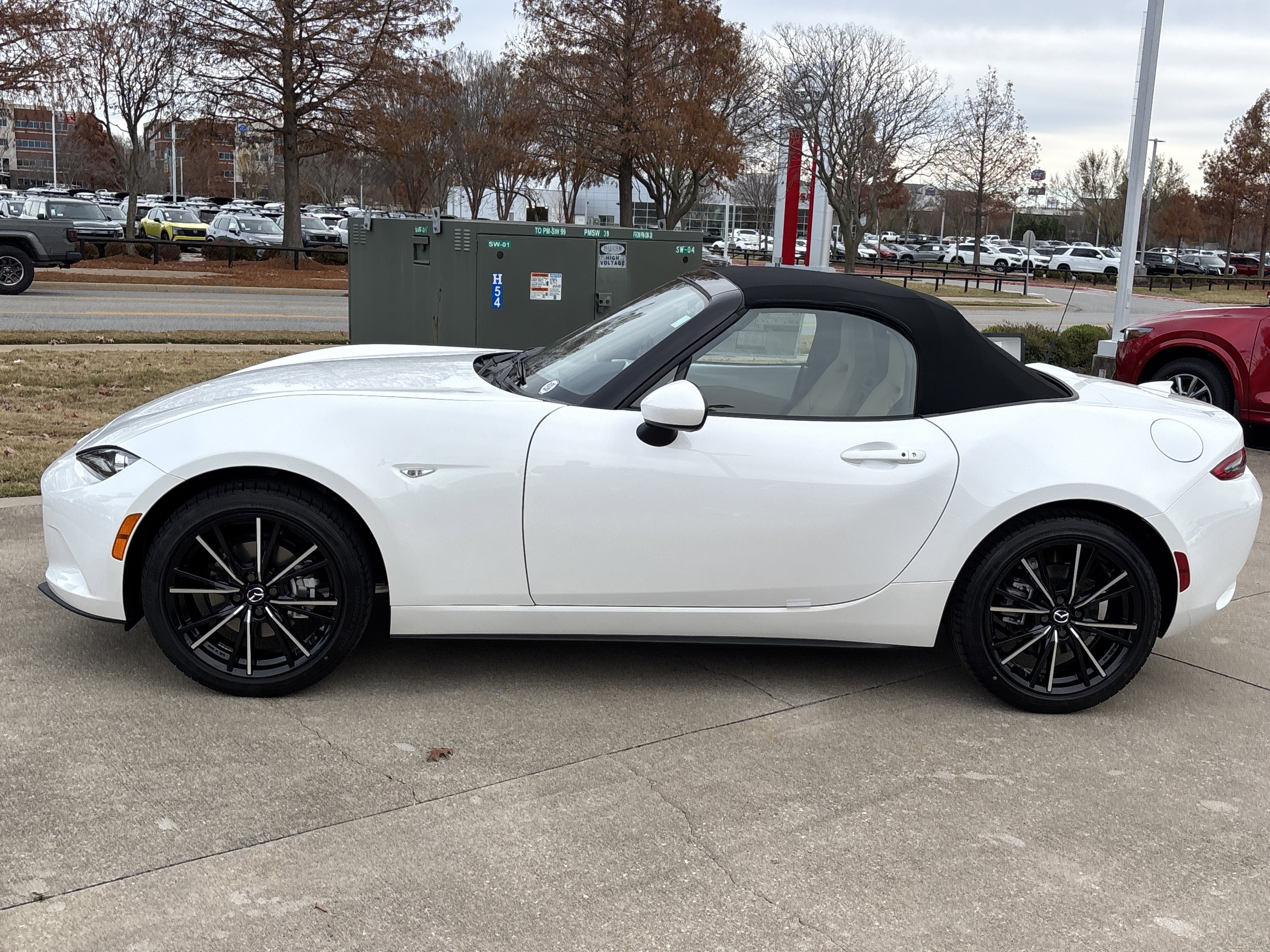 New 2025 MAZDA MX-5 Miata Grand Touring image 9