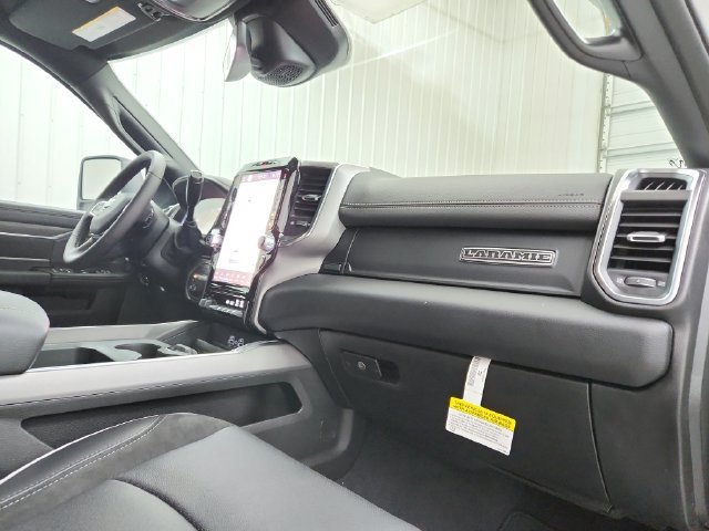 New 2026 RAM 2500 Laramie AWD/4WD image 45