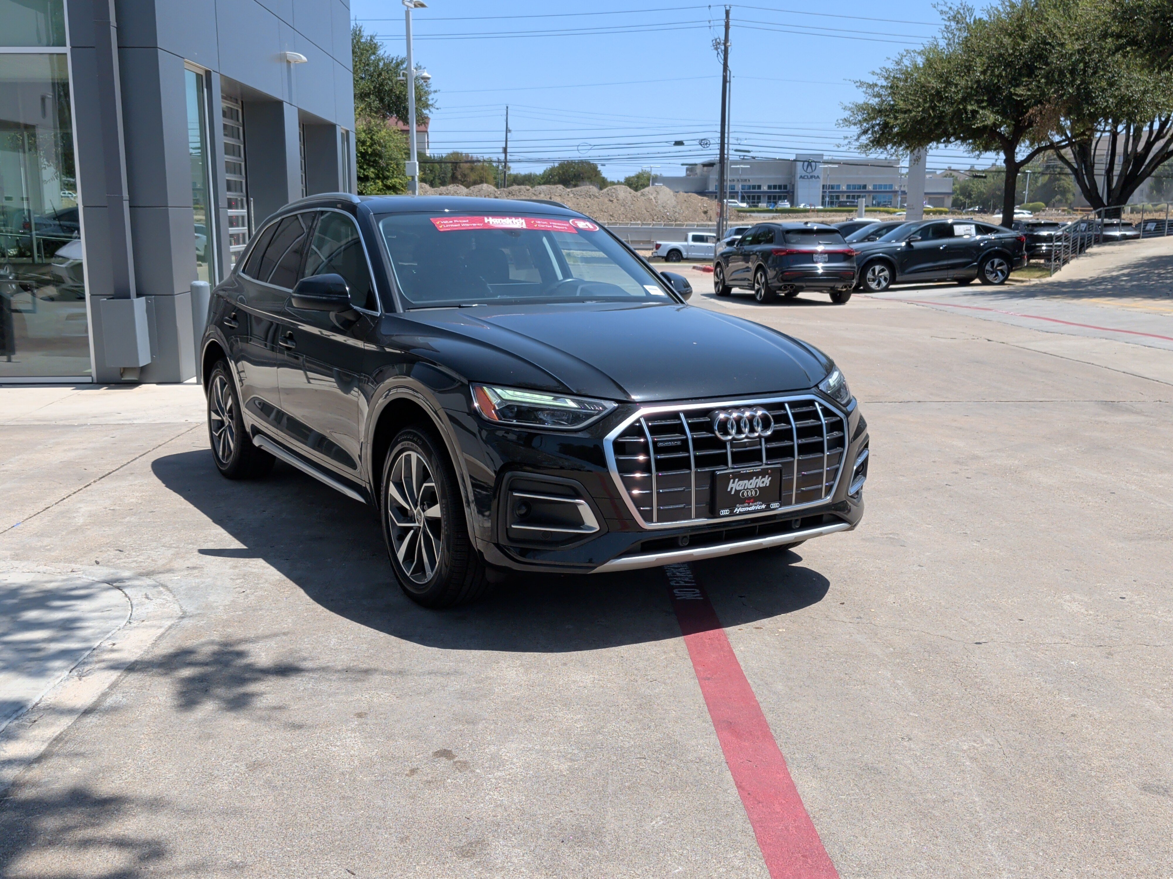 Used 2021 Audi Q5 2.0T Premium Plus w/ Premium Plus Package AWD/4WD image 2