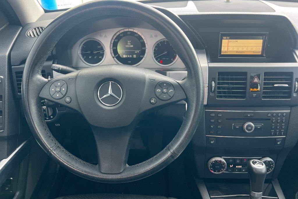 Used 2010 Mercedes-Benz GLK 350 4MATIC image 11
