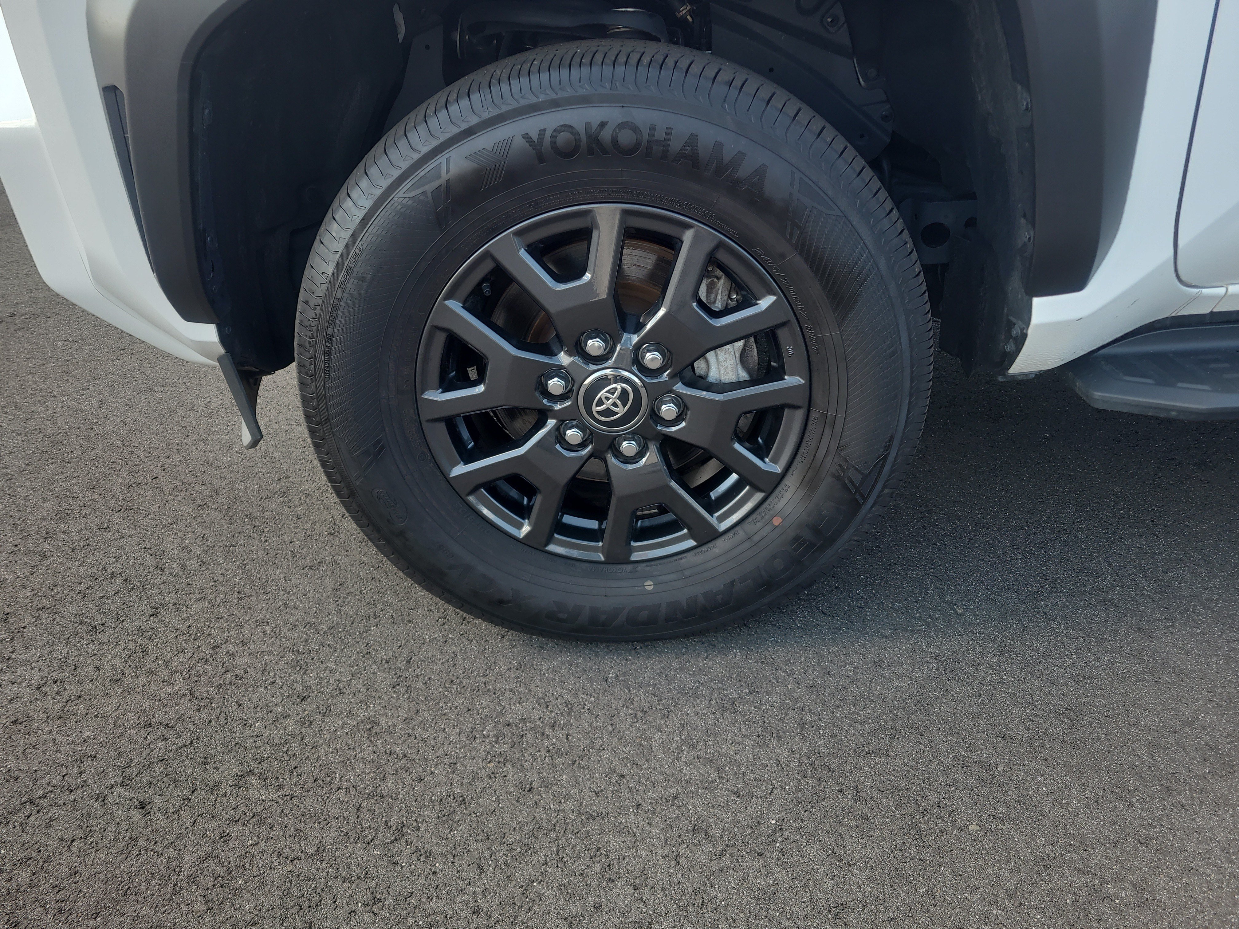 Certified 2025 Toyota 4Runner SR5 AWD/4WD image 9