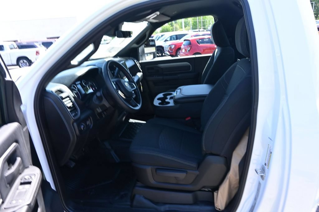 New 2026 RAM 5500 Tradesman w/ Chrome Appearance Group AWD/4WD image 10
