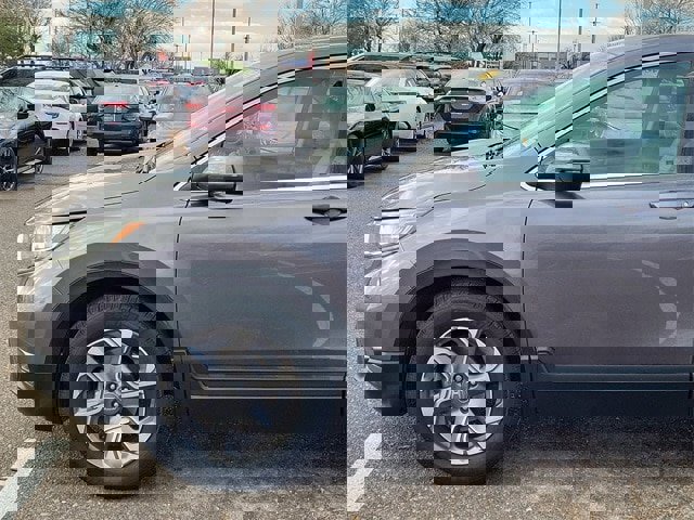 Used 2017 Honda CR-V EX image 8