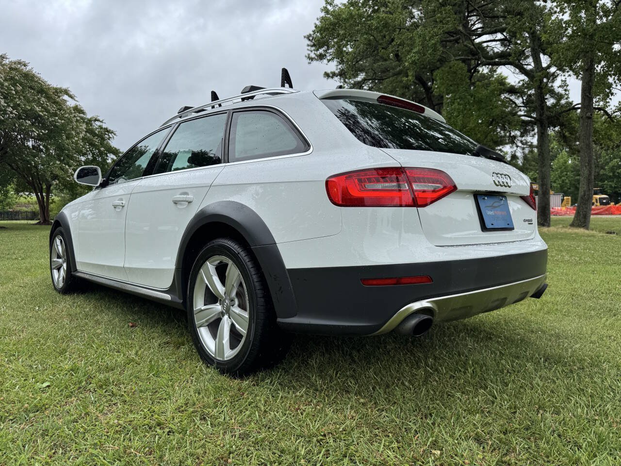 Used 2013 Audi A4 Premium w/ Convenience Pkg AWD/4WD image 10