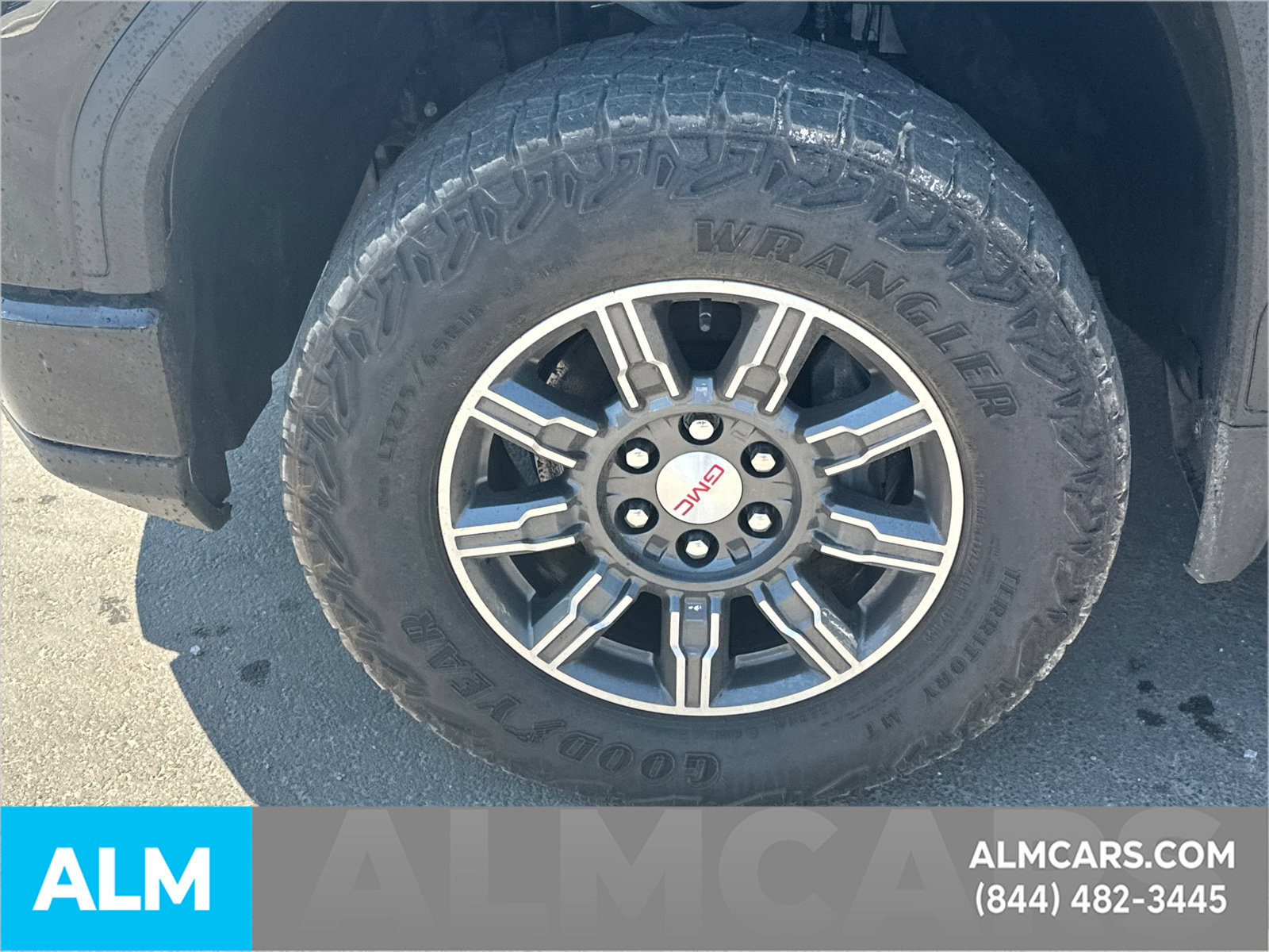 Used 2024 GMC Sierra 1500 AT4 w/ Technology Package AWD/4WD image 12