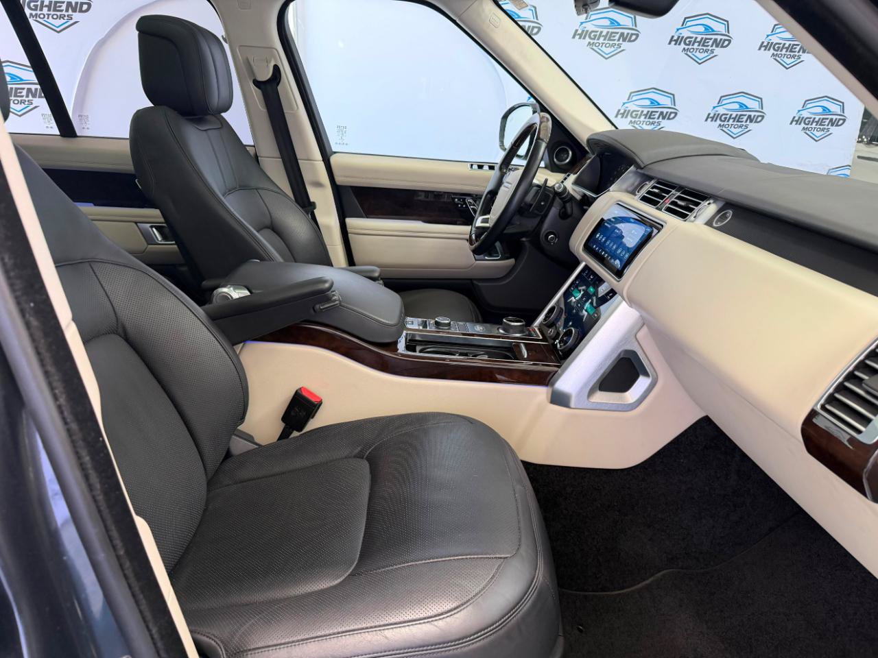Used 2021 Land Rover Range Rover P525 Westminster Edition AWD/4WD image 27