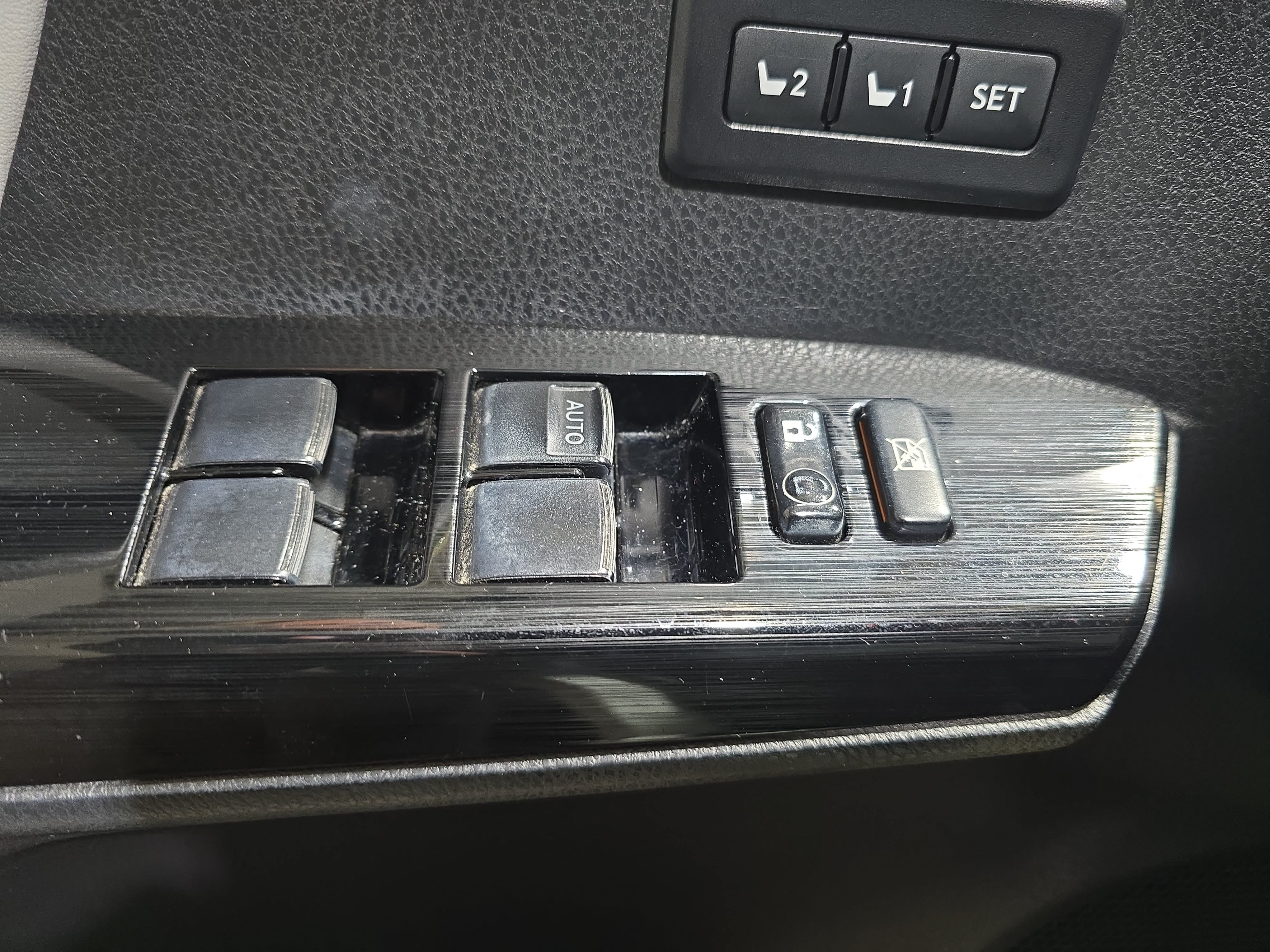 Used 2016 Toyota RAV4 Limited FWD image 26