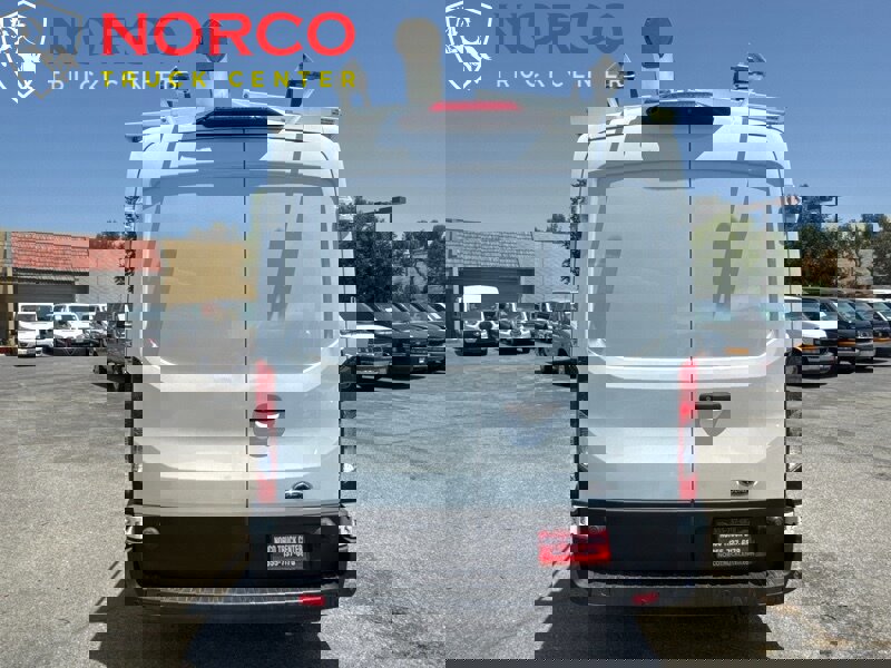 Used 2020 Ford Transit 250 Medium Roof image 10