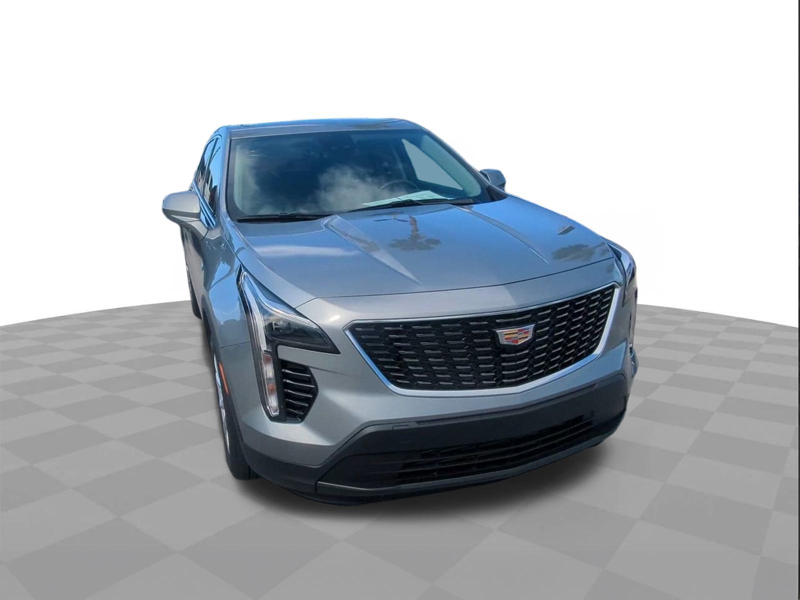 Certified 2023 Cadillac XT4 Luxury image 3