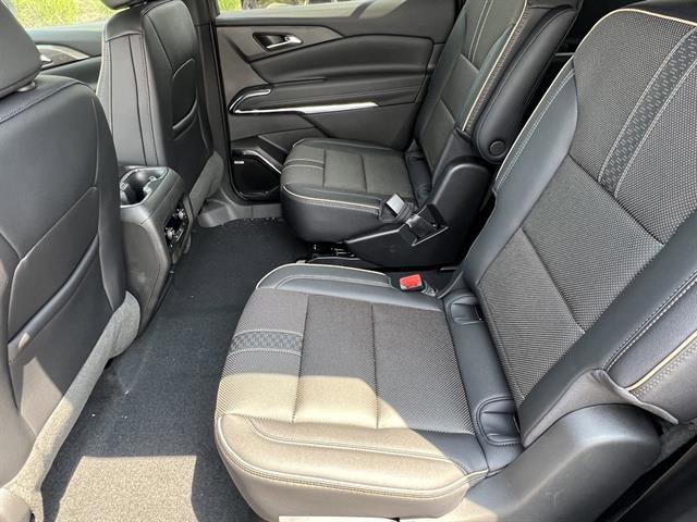 New 2025 Chevrolet Traverse High Country w/ LPO, Floor Liner Package image 17