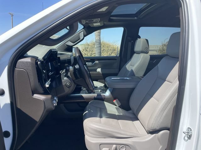 Used 2022 GMC Sierra 1500 SLT w/ SLT Premium Plus Package AWD/4WD image 18